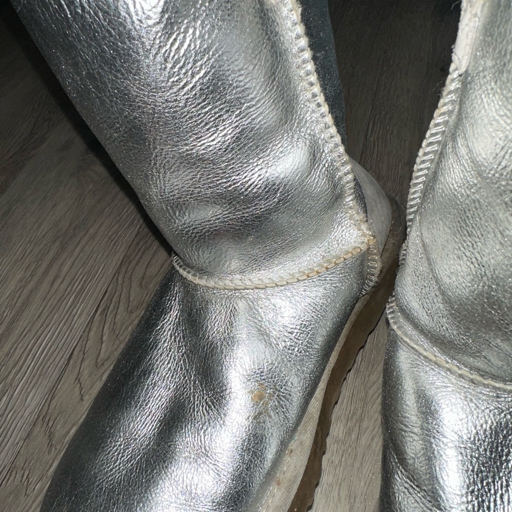 Ugg Bailey Button Metallic Silver Boot Women Sz 7… - image 5